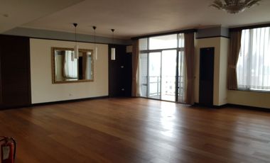 For rent 3 Beds condo in Pathum Wan, Bangkok