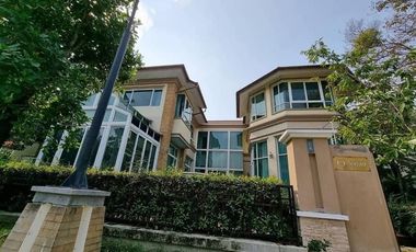 For sale 5 Beds house in Taling Chan, Bangkok