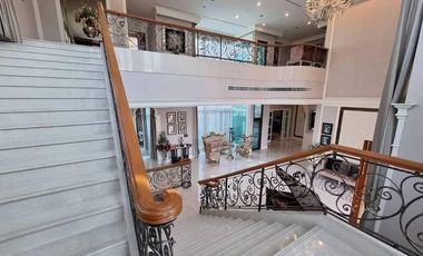 For sale 5 Beds house in Taling Chan, Bangkok