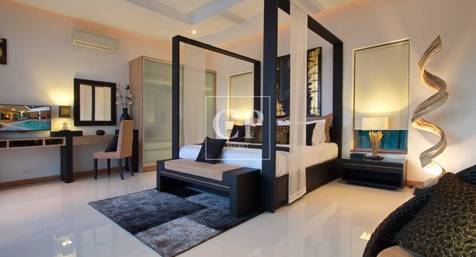 For sale 3 bedrooms villa in Mueang Phuket, Phuket
