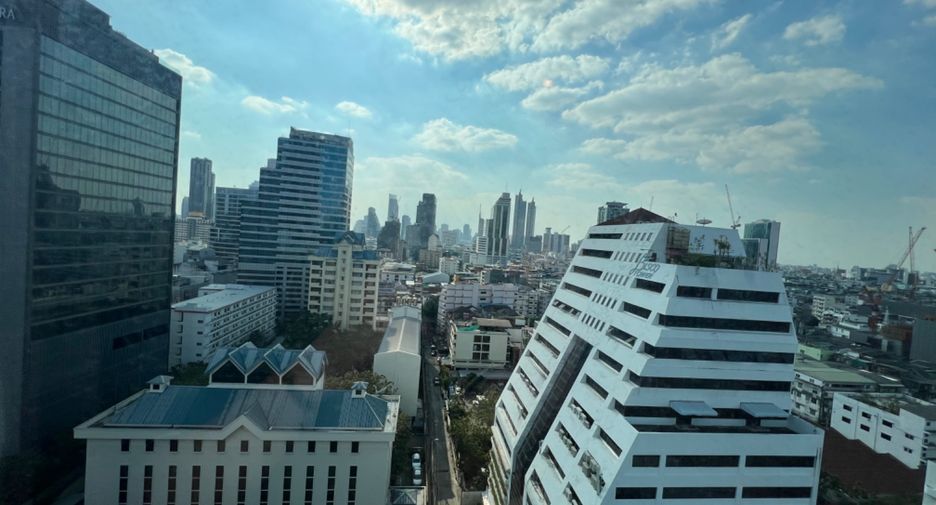 Wohnung zur Miete mit 2 Zimmer in Bang Rak, Bangkok
