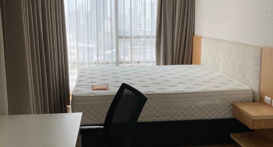 Wohnung zur Miete mit 2 Zimmer in Bang Rak, Bangkok