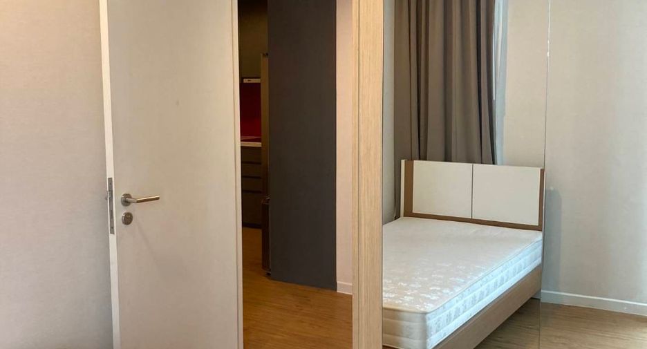 Wohnung zur Miete mit 2 Zimmer in Bang Rak, Bangkok