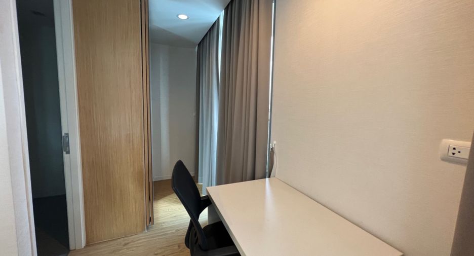 Wohnung zur Miete mit 2 Zimmer in Bang Rak, Bangkok
