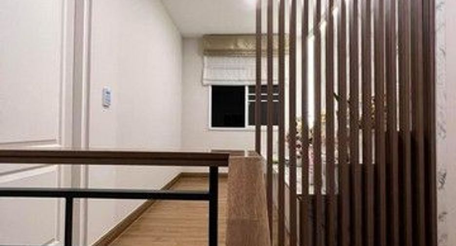 Аренда 4 спальни дом в Лат Крабанг, Бангкок