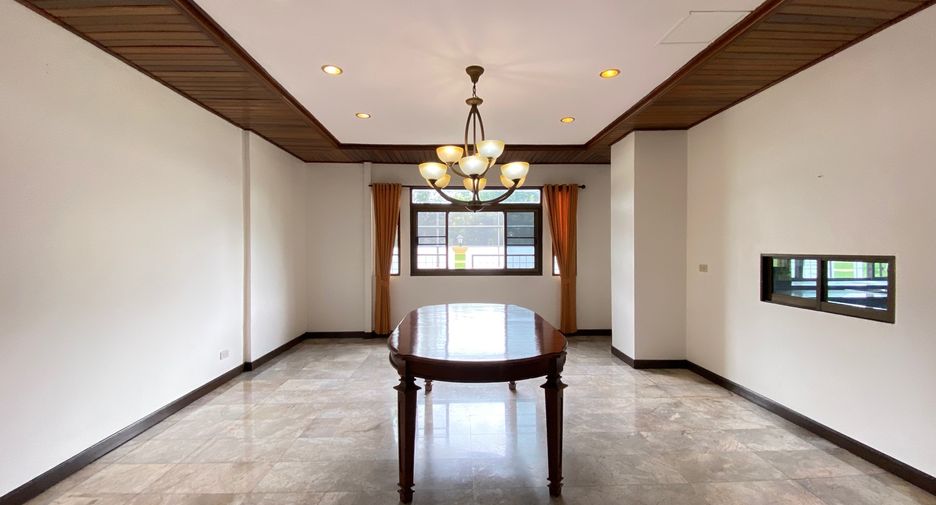Продажа 6 спальни дом в Mueang Chiang Mai, Чианг Маи