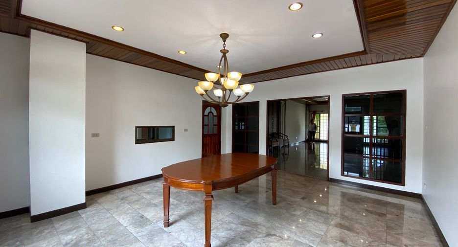 Продажа 6 спальни дом в Mueang Chiang Mai, Чианг Маи