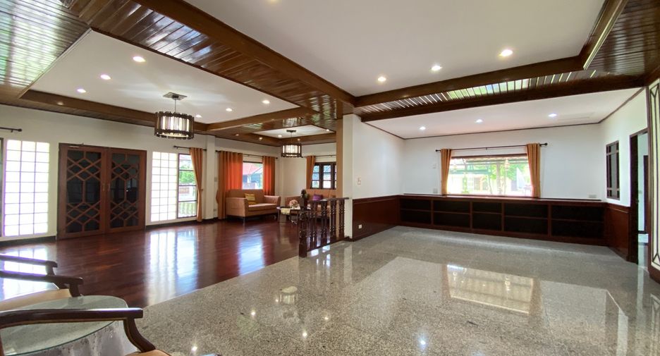Продажа 6 спальни дом в Mueang Chiang Mai, Чианг Маи