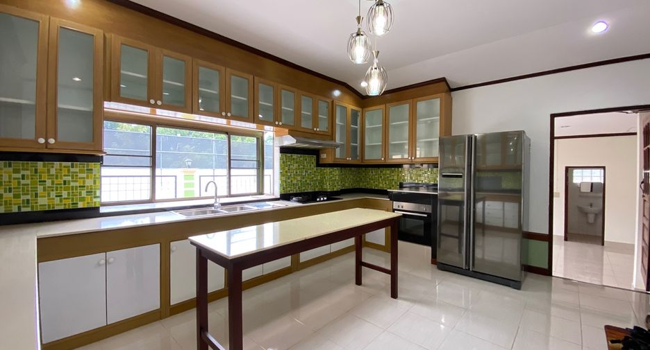Продажа 6 спальни дом в Mueang Chiang Mai, Чианг Маи