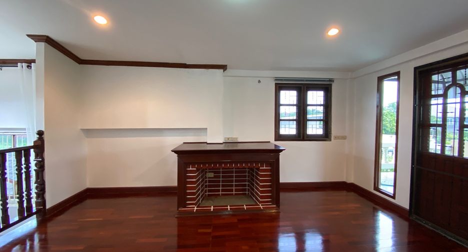 Продажа 6 спальни дом в Mueang Chiang Mai, Чианг Маи