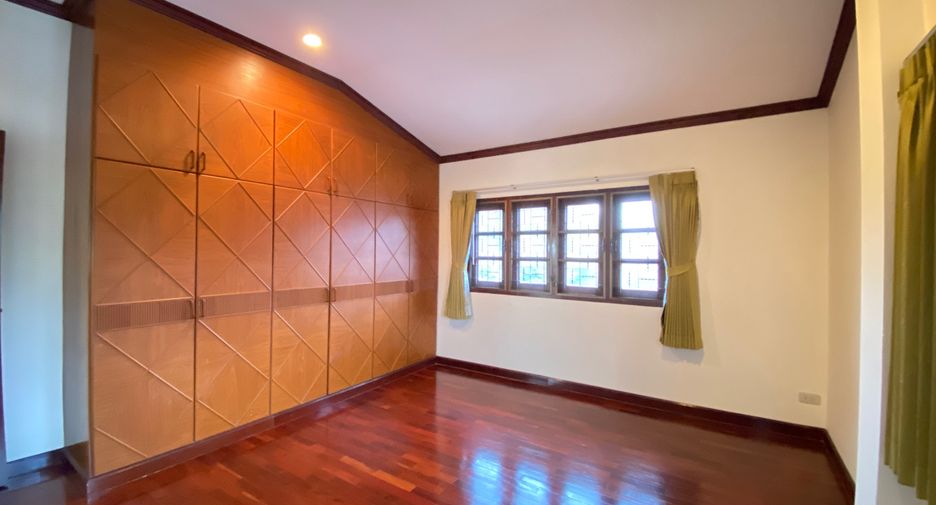 Продажа 6 спальни дом в Mueang Chiang Mai, Чианг Маи