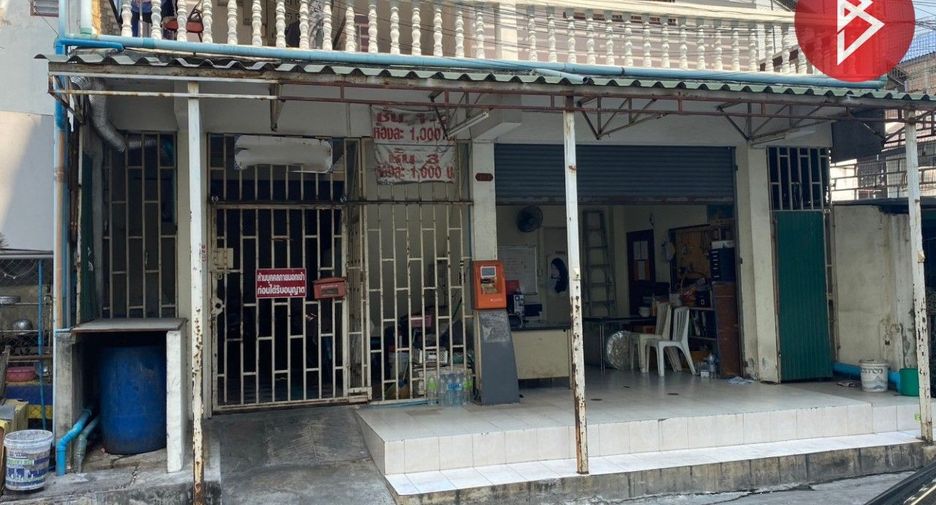 For sale 37 Beds retail Space in Khlong Luang, Pathum Thani