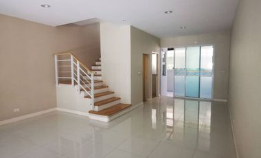 For sale 3 bedrooms townhouse in Bueng Kum, Bangkok