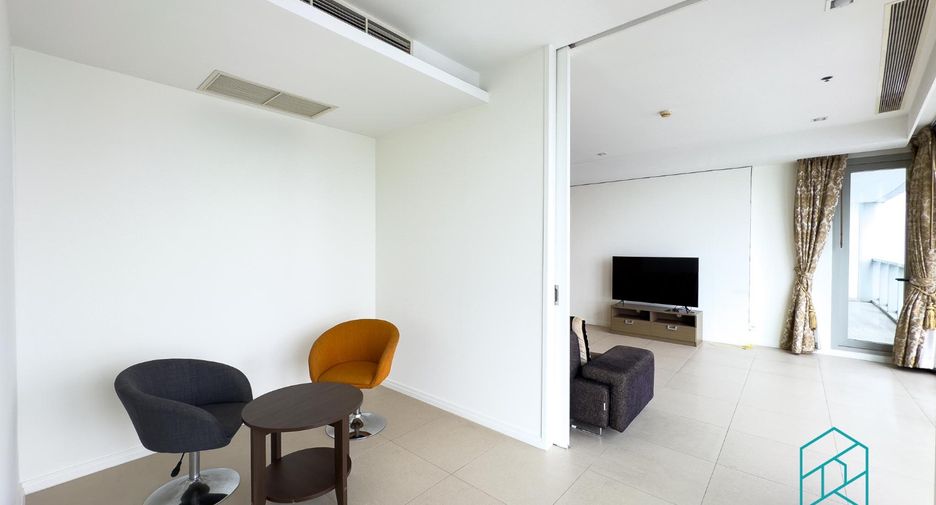 For rent 2 bedrooms condo in Sathon, Bangkok