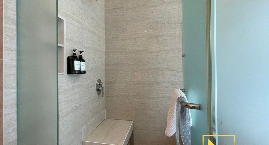 For rent 1 Beds serviced apartment in Khlong Toei, Bangkok