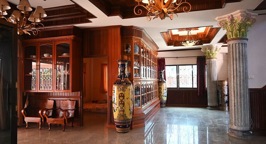 À vendre 4 chambres villa à Mueang Rayong, Rayong