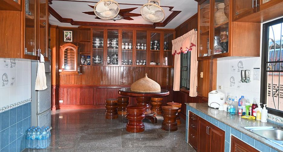À vendre 4 chambres villa à Mueang Rayong, Rayong