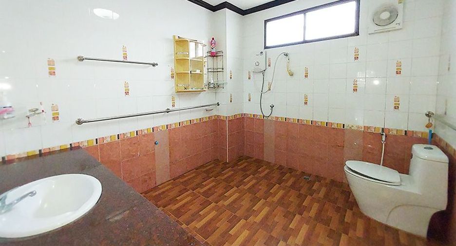 À vendre 4 chambres villa à Mueang Rayong, Rayong