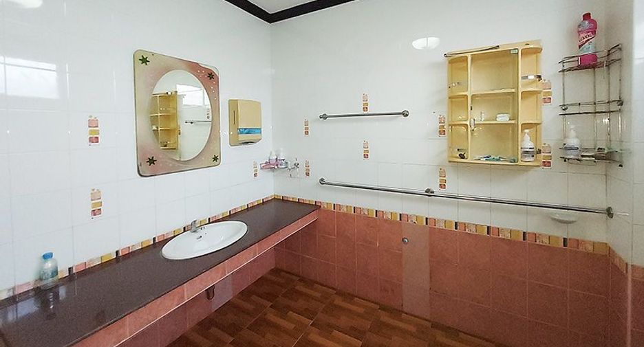 À vendre 4 chambres villa à Mueang Rayong, Rayong