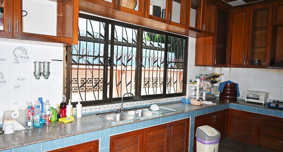 À vendre 4 chambres villa à Mueang Rayong, Rayong