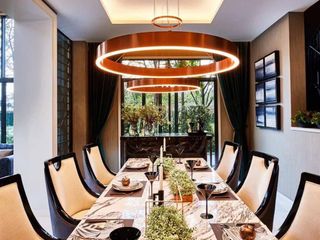 Casa en venta de 4 habitaciones en Phra Khanong, Bangkok