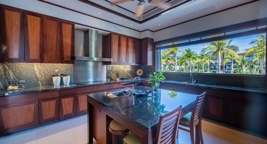 Villa en venta de 4 habitaciones en Kathu, Phuket