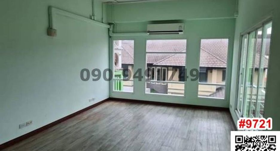 Büro zur Miete mit 4 Zimmer in Prawet, Bangkok
