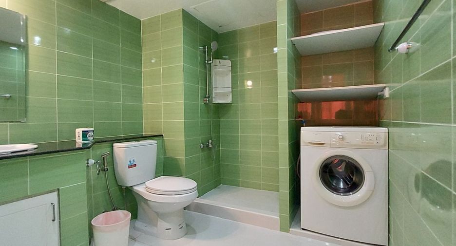 À vendre 2 chambres condo à Ban Chang, Rayong
