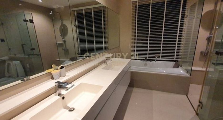 For rent 4 bedrooms house in Prawet, Bangkok
