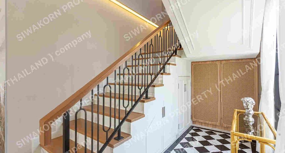 Villa en alquiler de 4 habitaciones en Bang Lamung, Chonburi