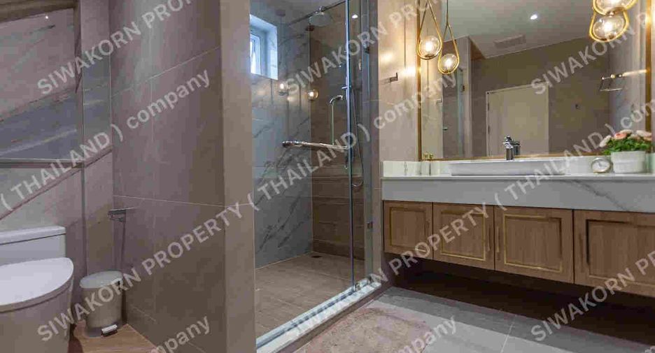 Villa en alquiler de 4 habitaciones en Bang Lamung, Chonburi