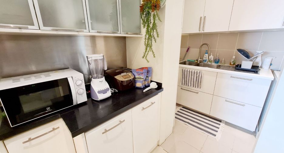 For sale 2 Beds condo in Khlong Toei, Bangkok
