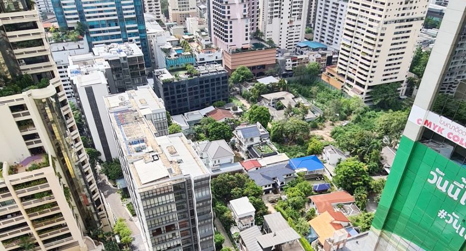 For sale 2 Beds condo in Khlong Toei, Bangkok