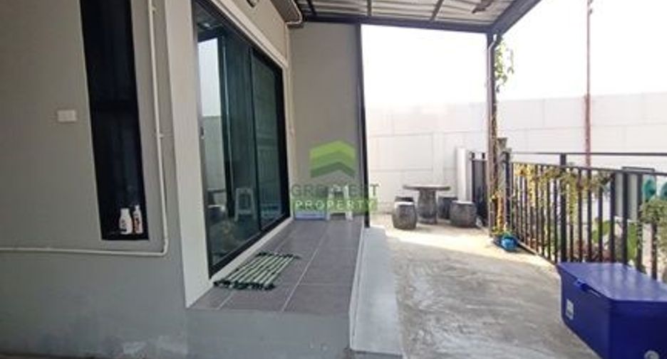 For sale 3 ベッドルーム townhouse in Sai Noi, Nonthaburi