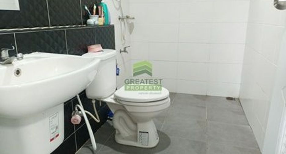 For sale 3 ベッドルーム townhouse in Sai Noi, Nonthaburi