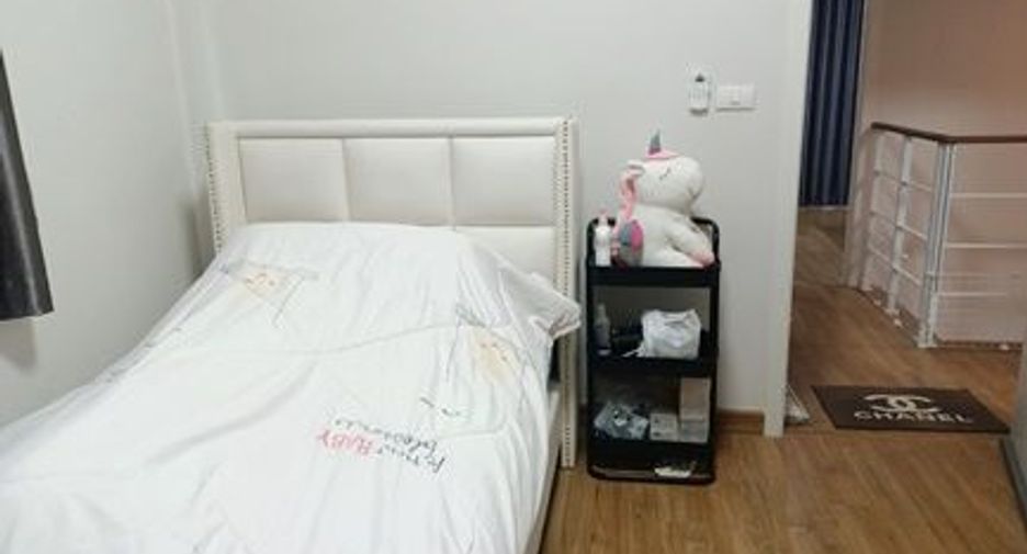 For sale 3 ベッドルーム townhouse in Sai Noi, Nonthaburi