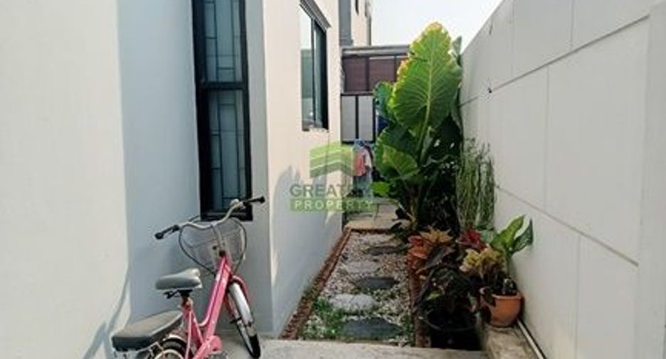 For sale 3 ベッドルーム townhouse in Sai Noi, Nonthaburi