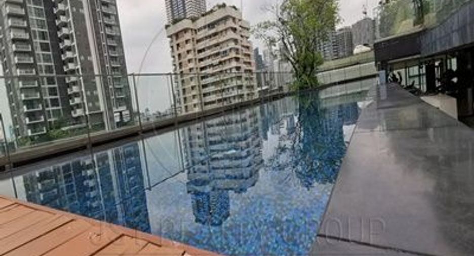 ขาย 2 ห้องนอน คอนโด ใน คลองเตย, กรุงเทพฯ