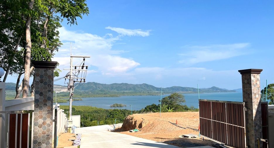 For sale 3 bed villa in Takua Thung, Phang Nga