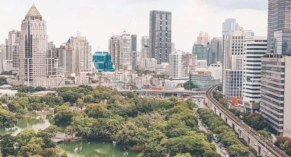 Wohnung zur Miete mit 2 Zimmer in Pathum Wan, Bangkok