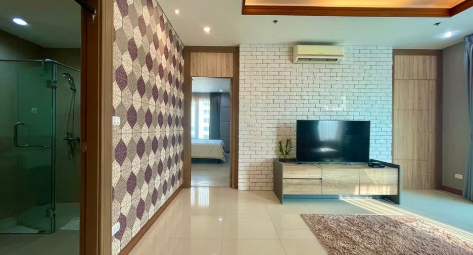 For rent そして for sale 2 Beds condo in Watthana, Bangkok