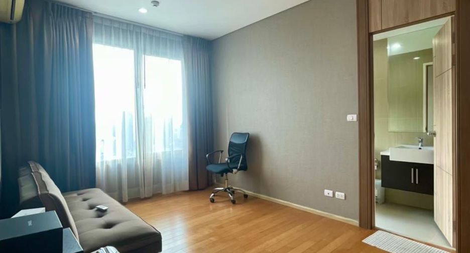 For rent そして for sale 2 Beds condo in Watthana, Bangkok