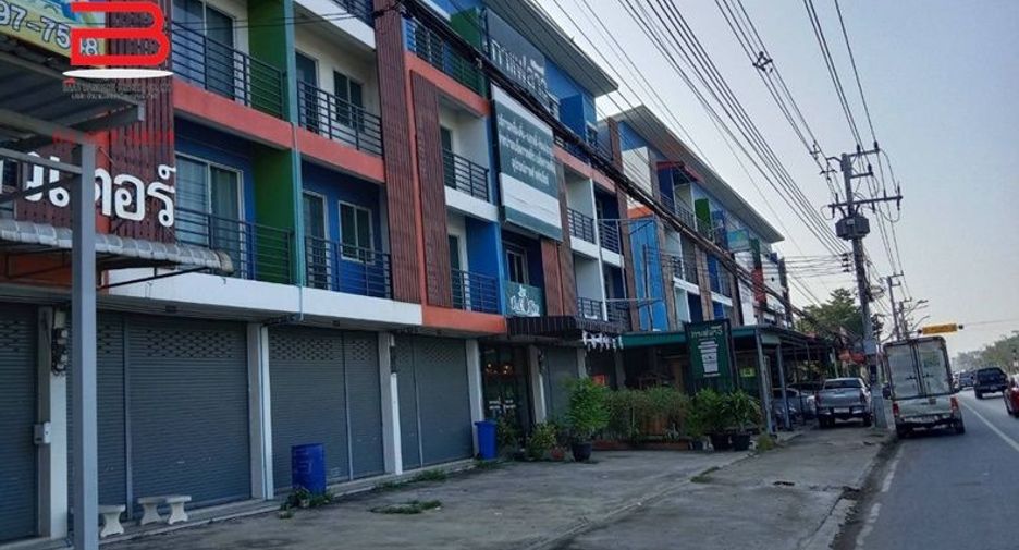 For sale 6 bed retail Space in Thanyaburi, Pathum Thani