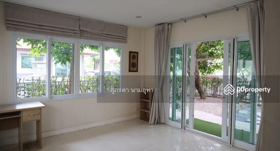 For sale 4 bedrooms house in Khlong Sam Wa, Bangkok