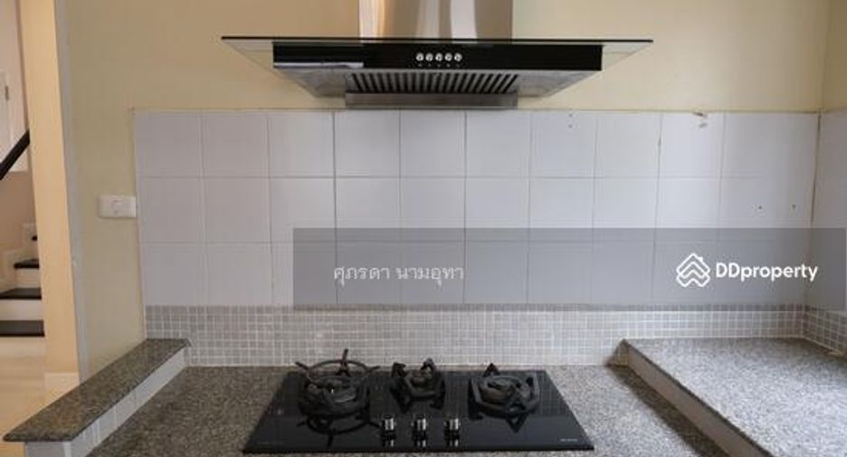 For sale 4 bedrooms house in Khlong Sam Wa, Bangkok