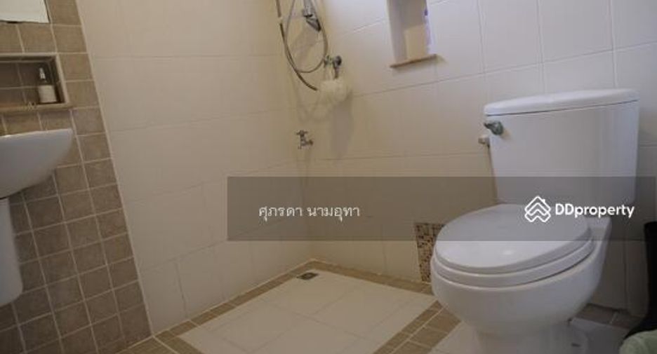For sale 4 bedrooms house in Khlong Sam Wa, Bangkok