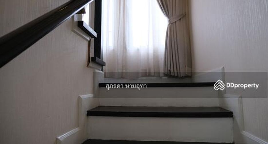 For sale 4 bedrooms house in Khlong Sam Wa, Bangkok