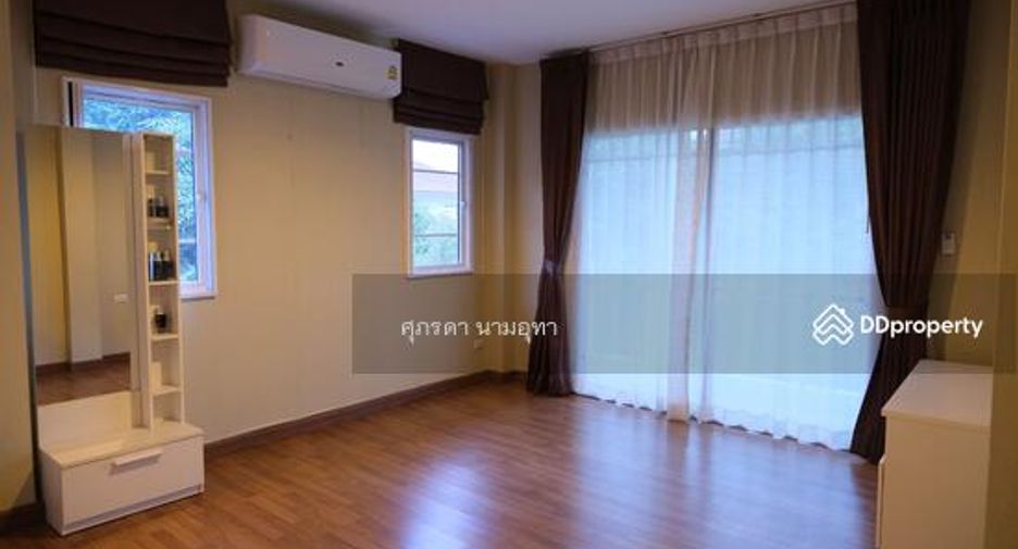 For sale 4 bedrooms house in Khlong Sam Wa, Bangkok