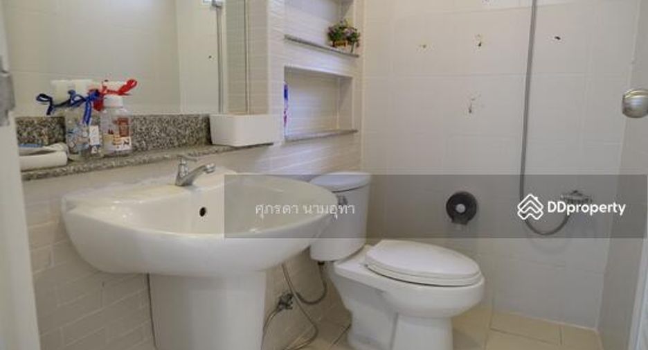 For sale 4 bedrooms house in Khlong Sam Wa, Bangkok