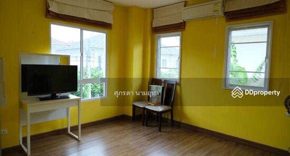 For sale 4 bedrooms house in Khlong Sam Wa, Bangkok